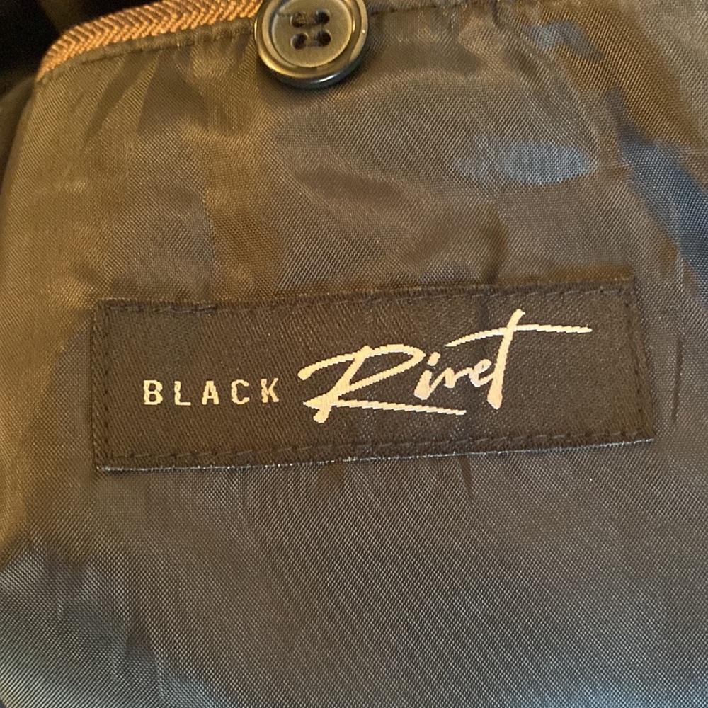 Black Rivet Jacket - Picture 8 of 11